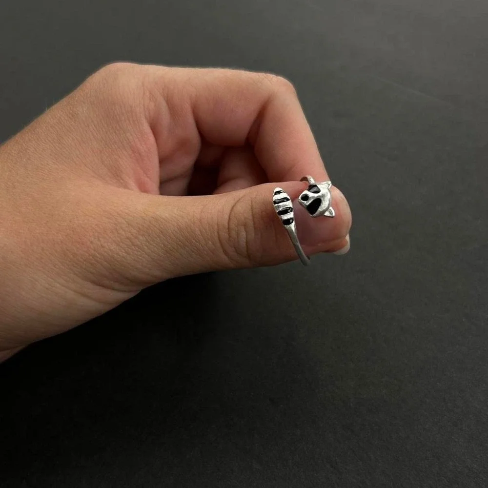 Vintage Y2K style raccoon silver ring punk grunge
